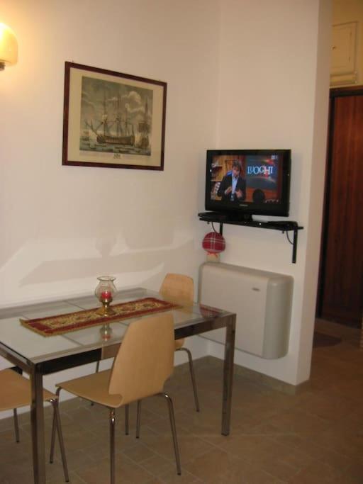 רומא Vivilo Collection - Opera Teather Apartment - Very Central מראה חיצוני תמונה