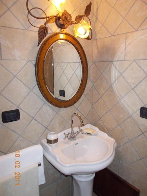רומא Vivilo Collection - Opera Teather Apartment - Very Central מראה חיצוני תמונה