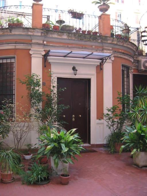 רומא Vivilo Collection - Opera Teather Apartment - Very Central מראה חיצוני תמונה