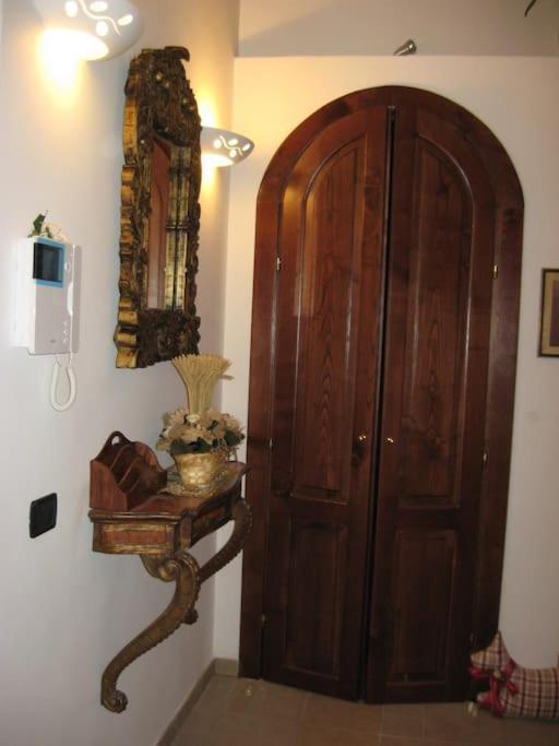 רומא Vivilo Collection - Opera Teather Apartment - Very Central מראה חיצוני תמונה