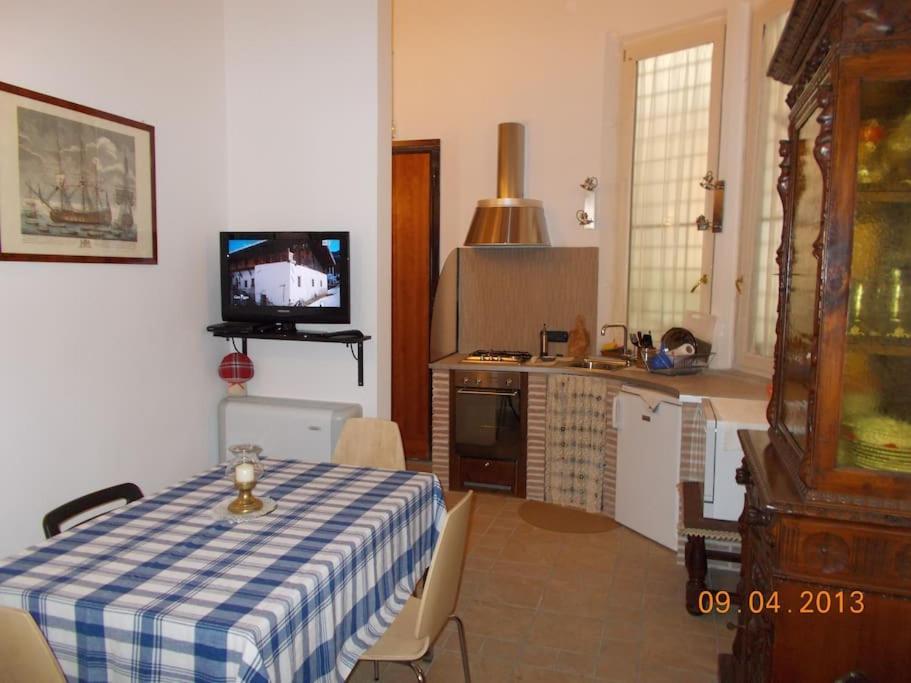 רומא Vivilo Collection - Opera Teather Apartment - Very Central מראה חיצוני תמונה